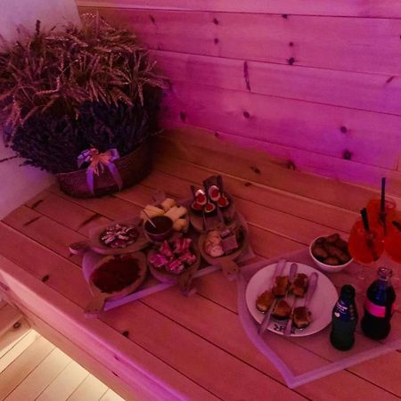Le Bibelot Apartments Нюс Екстер'єр фото